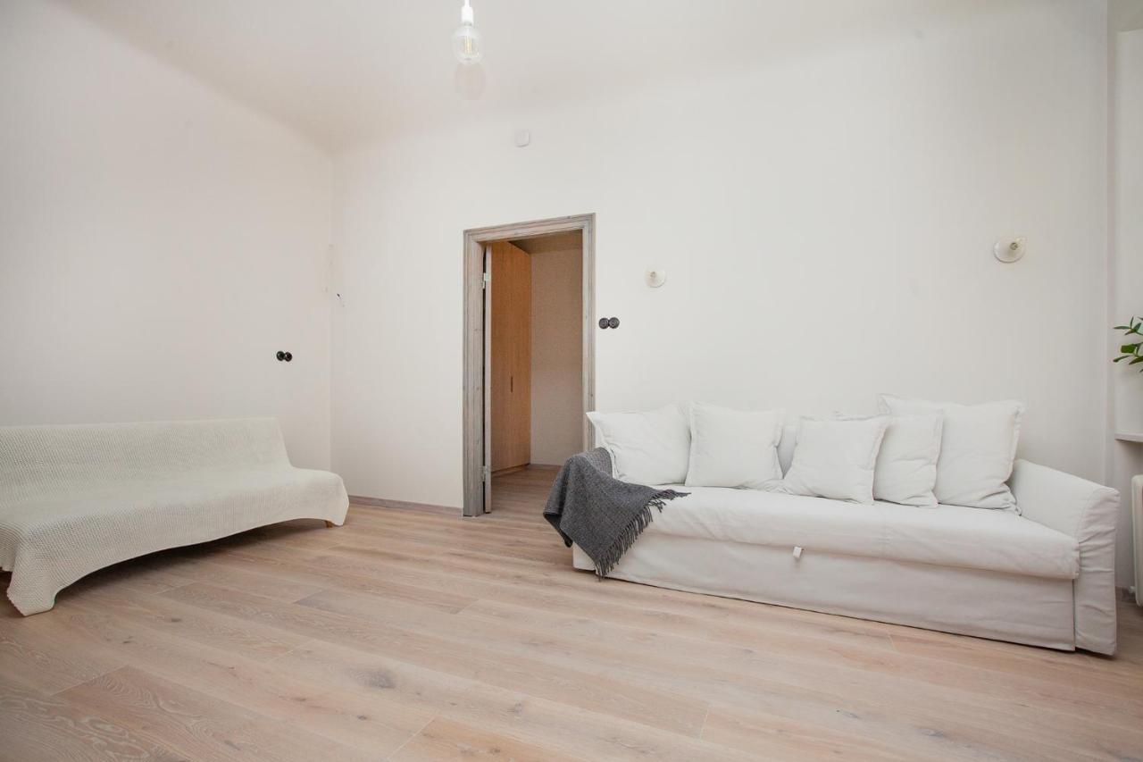 Ascetic Skolas Street Apartment Рига Екстер'єр фото